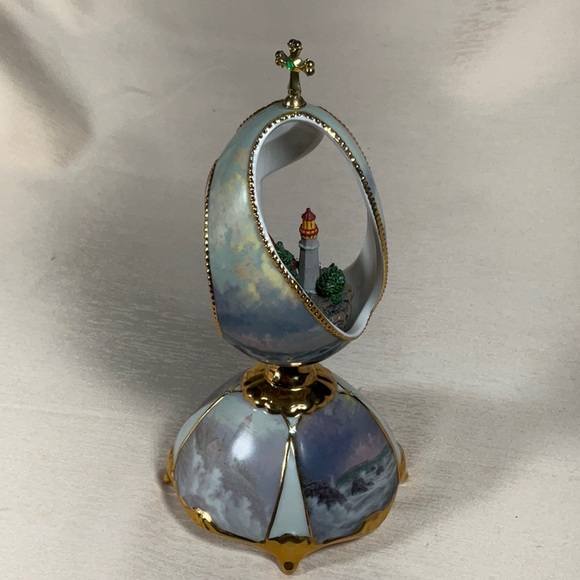 2005 Thomas Kinkaid Conquering the Storm Lights of Faith Musical Egg - Picture 6 of 10